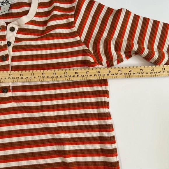 Duluth Trading Co Red and White Striped Long Sleeve Shirt - Picture 3 of 6
